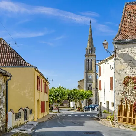 Awesome Home In Saussignac With Wifi * Saussignac