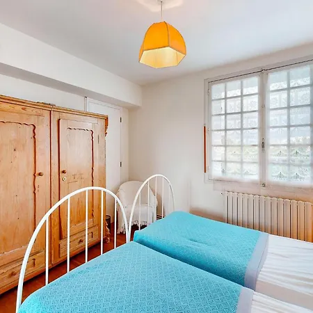 Awesome Home In Saussignac With Wifi