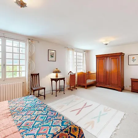 Holiday home Awesome Home In Saussignac With Wifi *